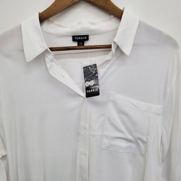 Torrid Womens Rayon Slub Drop Shoulder Button Front Shirt Size 00 M/L White NWT - Picture 11 of 16